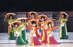 ヴェトナム伝統音楽歌舞団